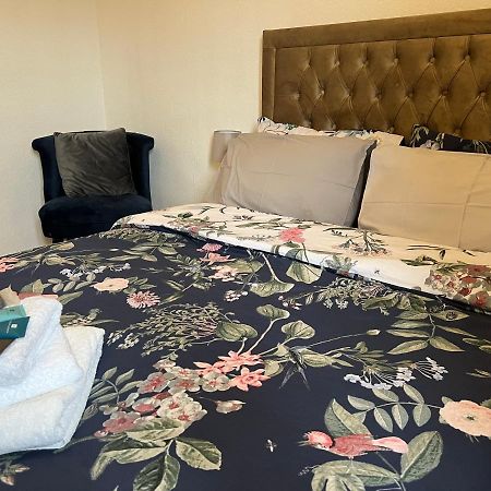 Grand Bleu - London - Next To Piccadilly Line Tube Station & Brand New Facilities 호텔 외부 사진