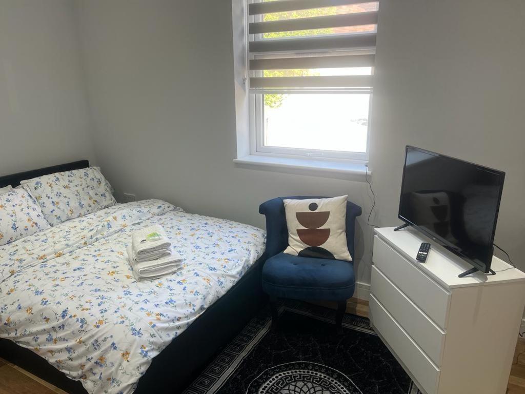 Grand Bleu - London - Next To Piccadilly Line Tube Station & Brand New Facilities 호텔 외부 사진